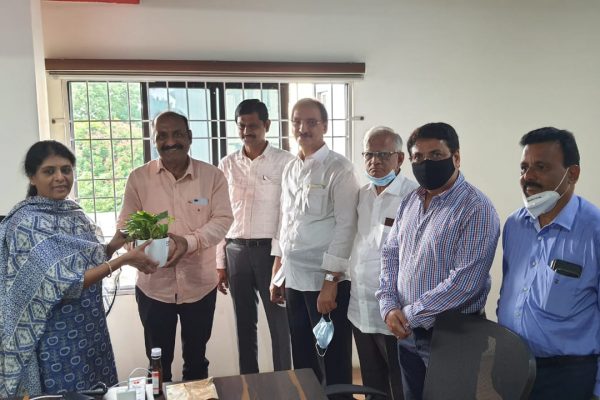 Office bearers of CREDAI A.P meeting the RERA Authority Member, Dr Mullapudy Renuka and submitted Representation.